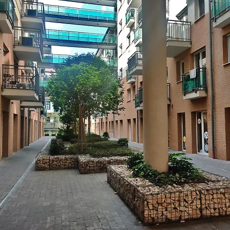 Corvin Black Bird Apartmán *